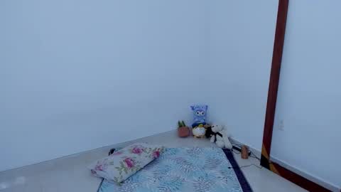 Snapshot of star_shooting chatting on 12.19.25 star_shooting online show from 12.19.25
