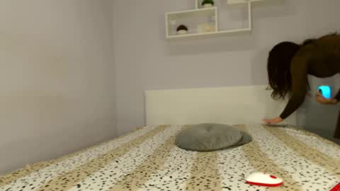 Snapshot of starfoxxxy1 chatting on 12.01.25 Your fav Misteress and lover online show from 12.01.25