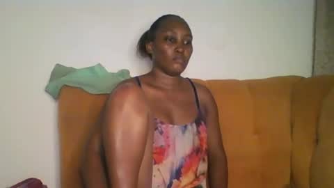 Snapshot of stargirl880271 chatting on 02.14.25 isha online show from 02.14.25