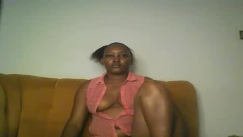 Snapshot of stargirl880271 chatting on 09.28.25 isha online show from 09.28.25