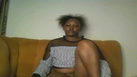 Snapshot of stargirl880271 chatting on 10.12.25 isha online show from 10.12.25