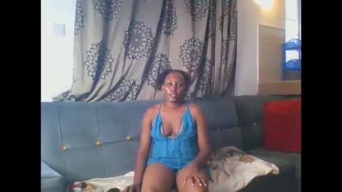 Snapshot of stargirl880271 chatting on 11.17.25 isha online show from 11.17.25