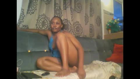 Snapshot of stargirl880271 chatting on 11.29.25 isha online show from 11.29.25