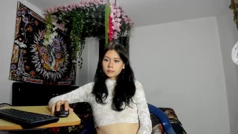 starmoonly online show from 02.22.25