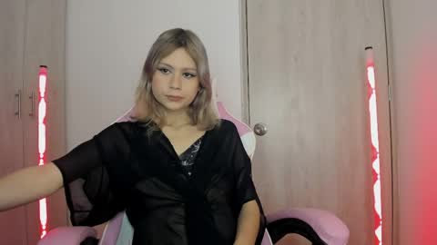 starmoonly online show from 05.10.26