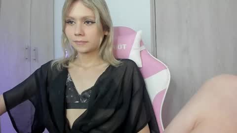 starmoonly online show from 06.04.26