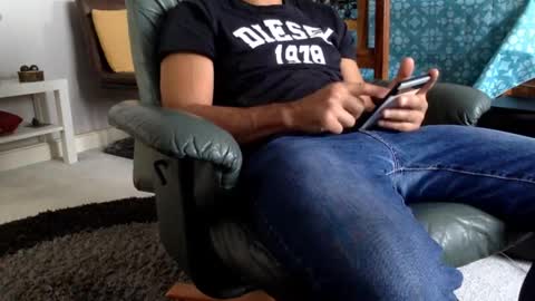 Starpizzle online show from 10.04.25