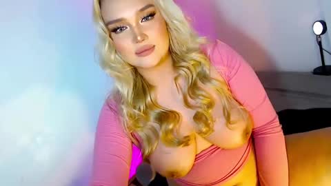 Snapshot of stassy_baby101 chatting on 12.07.24 Stassy online show from 12.07.24