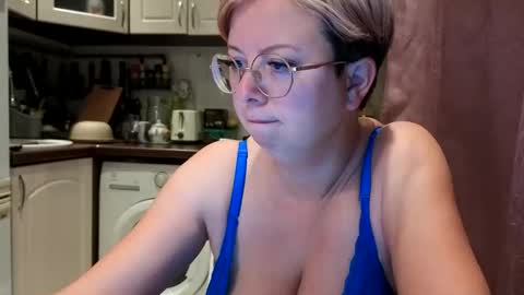 Stasya online show from 10.16.25