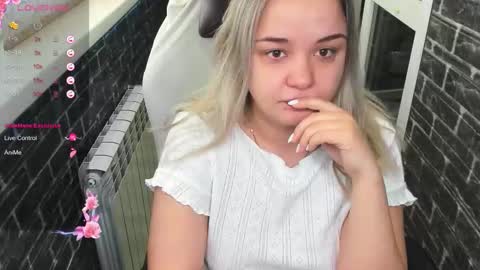 Snapshot of stasyasunshine chatting on 02.02.26 stasyasunshine online show from 02.02.26