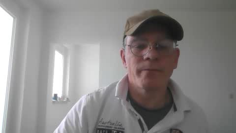 Snapshot of statisfaktion chatting on 05.03.26 statisfaktion online show from 05.03.26