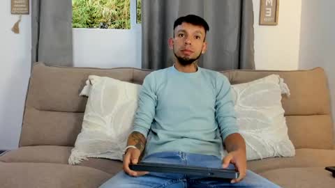 Snapshot of stebansilv_ chatting on 05.23.26 Steban online show from 05.23.26