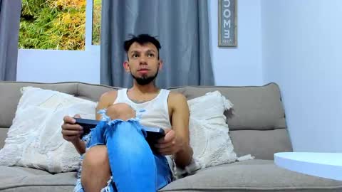 Snapshot of stebansilv_ chatting on 05.25.26 Steban online show from 05.25.26
