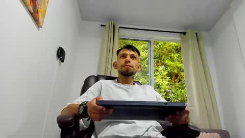 Snapshot of stebansilv_ chatting on 06.07.26 Steban online show from 06.07.26