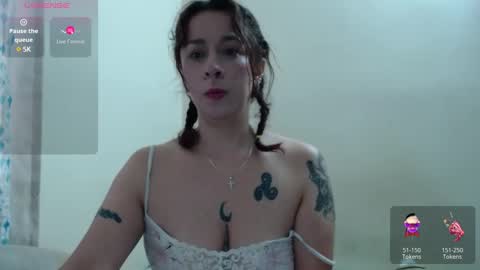 Luna Fox online show from 01.07.25