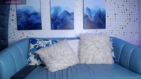 Snapshot of steev_novoa chatting on 12.10.24 Steev online show from 12.10.24