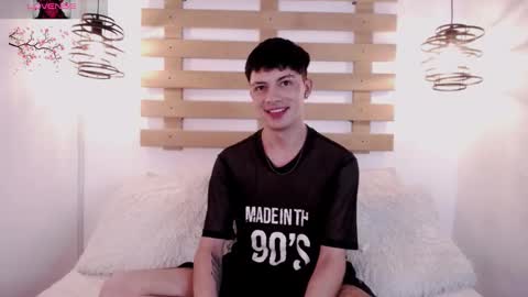 Snapshot of steev_novoa chatting on 02.02.25 Steev online show from 02.02.25