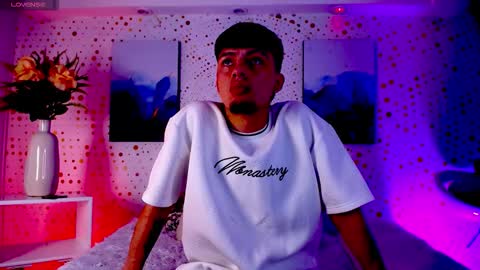 Snapshot of steev_novoa chatting on 02.03.26 Steev online show from 02.03.26