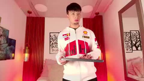 Snapshot of steev_novoa chatting on 02.13.26 Steev online show from 02.13.26