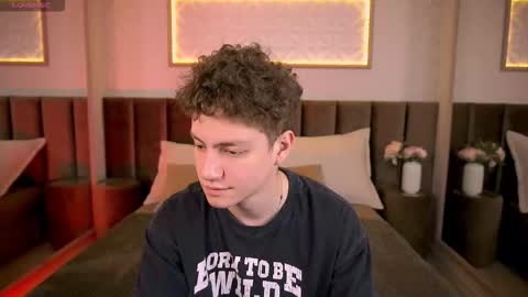 Esrefan online show from 02.18.26