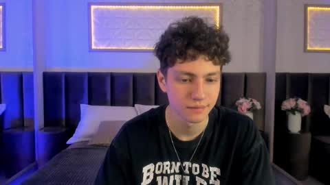 Esrefan online show from 02.25.26