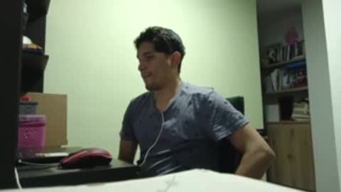 Snapshot of stefanbog91 chatting on 05.26.26 Stefans online show from 05.26.26
