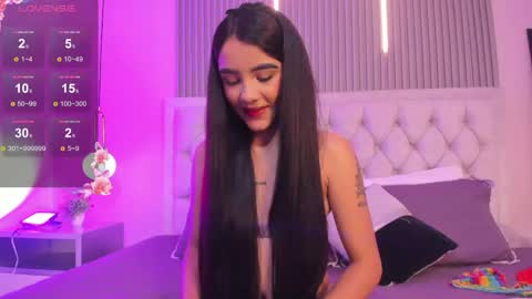 Stefani  online show from 05.27.26