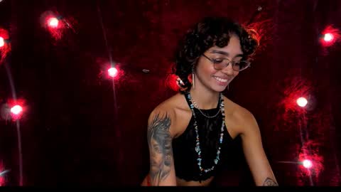 Stefania  online show from 11.25.25