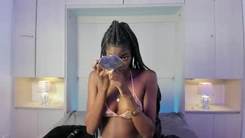 Snapshot of stefannyevans_ chatting on 06.04.26 stefannyevans_ online show from 06.04.26