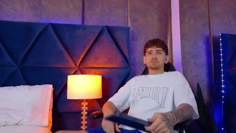 Snapshot of stefano_moretti chatting on 05.15.26 S T E F A N O online show from 05.15.26