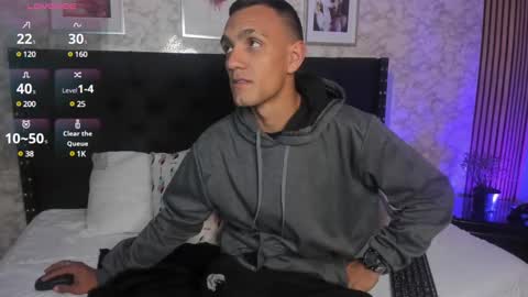 Snapshot of stefany_pablo1 chatting on 02.24.25 stefany_pablo1 online show from 02.24.25