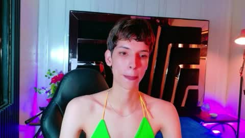 stefany piink online show from 05.11.26