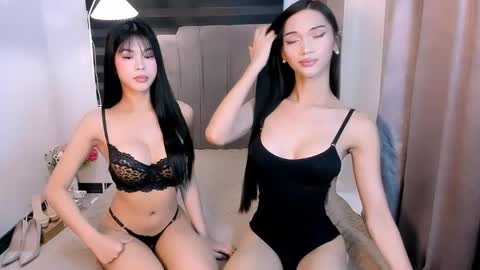 Snapshot of steffani_deluxe chatting on 05.05.26 STEF online show from 05.05.26