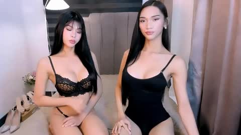 Snapshot of steffani_deluxe chatting on 05.18.26 STEF online show from 05.18.26