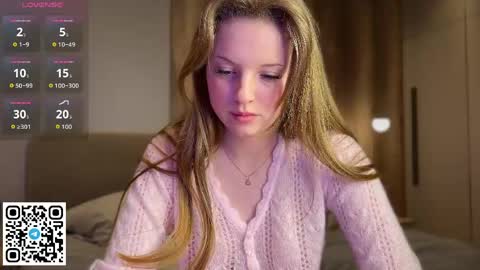 Snapshot of steffi_meoww chatting on 04.25.26 STEFI Streams every day from 10 PM GTM1 online show from 04.25.26