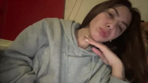 Snapshot of stefy_glow chatting on 03.10.25 stefy_glow online show from 03.10.25