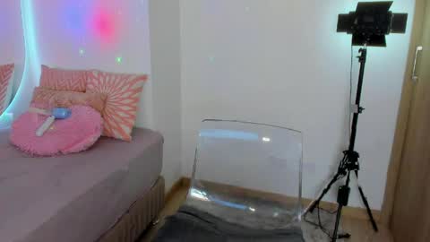 Yuli online show from 04.14.26