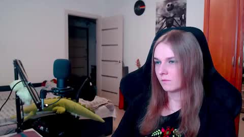 Snapshot of stella_and_carol chatting on 02.24.25 Diana online show from 02.24.25