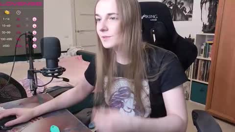 Snapshot of stella_and_carol chatting on 11.01.25 Diana online show from 11.01.25