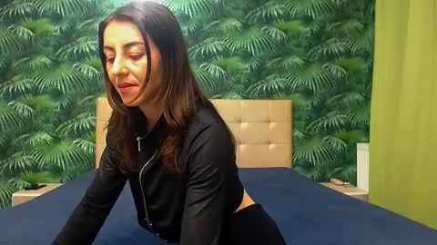 Stella John online show from 01.14.25