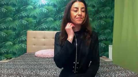 Stella John online show from 01.21.25