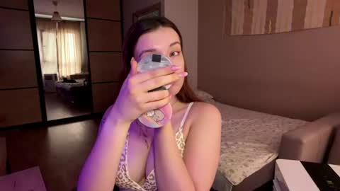 Snapshot of stella_rass chatting on 06.28.26 Stella online show from 06.28.26