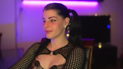 Stella online show from 12.03.24