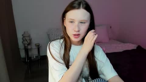 stella_sunny online show from 12.18.24