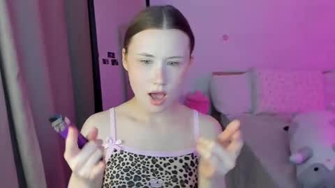 stella_sunny online show from 02.12.25