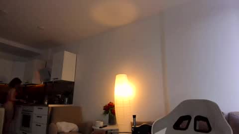 Asella online show from 02.20.25