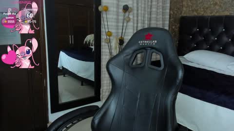 Estella online show from 02.07.25