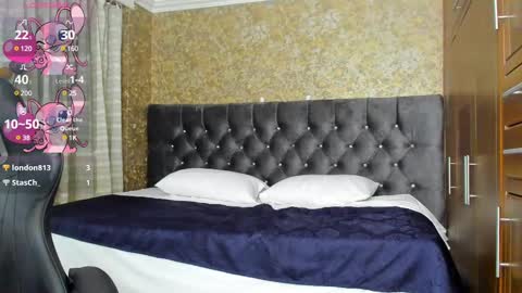 Estella online show from 02.10.25