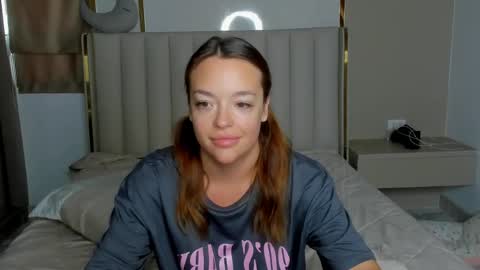 Snapshot of stellaa_queen chatting on 04.10.26 stella online show from 04.10.26