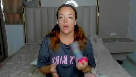 Snapshot of stellaa_queen chatting on 04.23.26 stella online show from 04.23.26